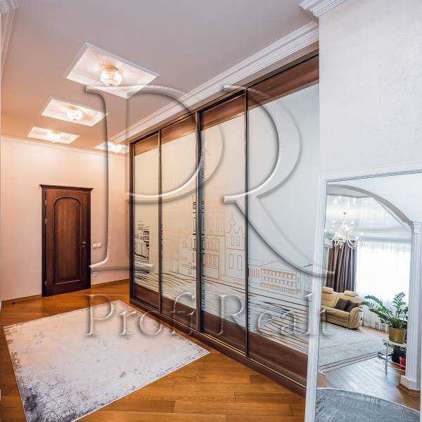 Продажа 3-комнатной квартиры 110 м², Науки просп., 30