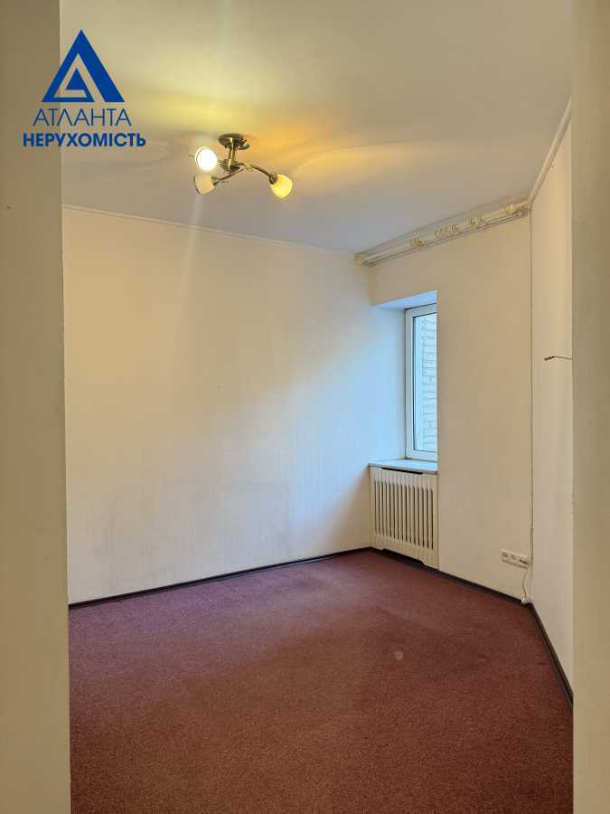 Продажа 5-комнатной квартиры 87 м², Кравчука ул., 38