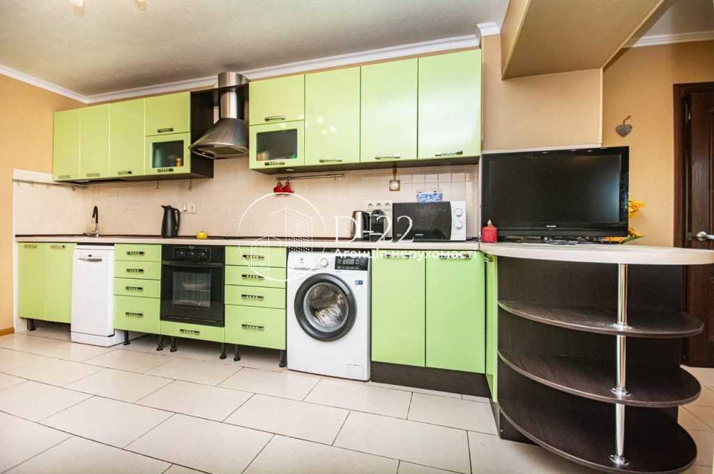 Продажа 3-комнатной квартиры 106 м², Науки просп., 86