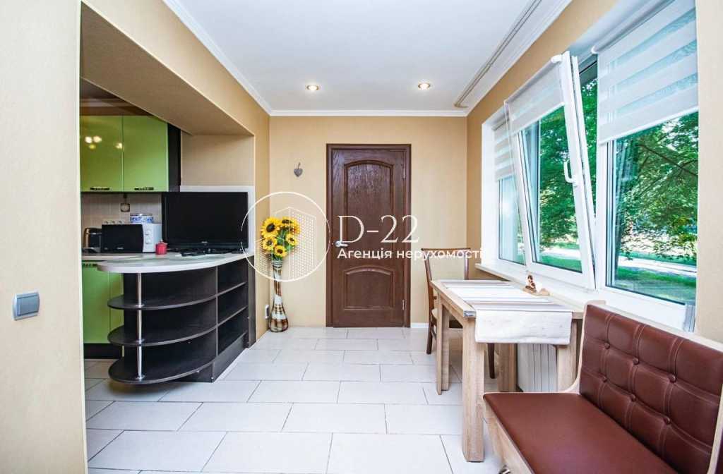 Продажа 3-комнатной квартиры 106 м², Науки просп., 86