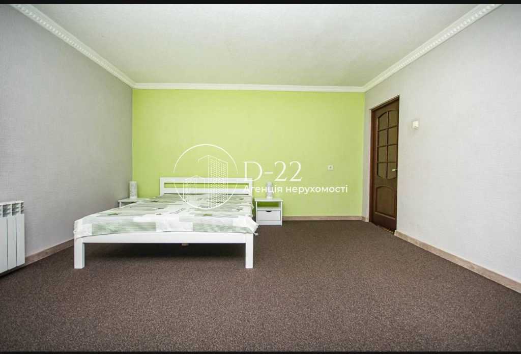 Продажа 3-комнатной квартиры 106 м², Науки просп., 86