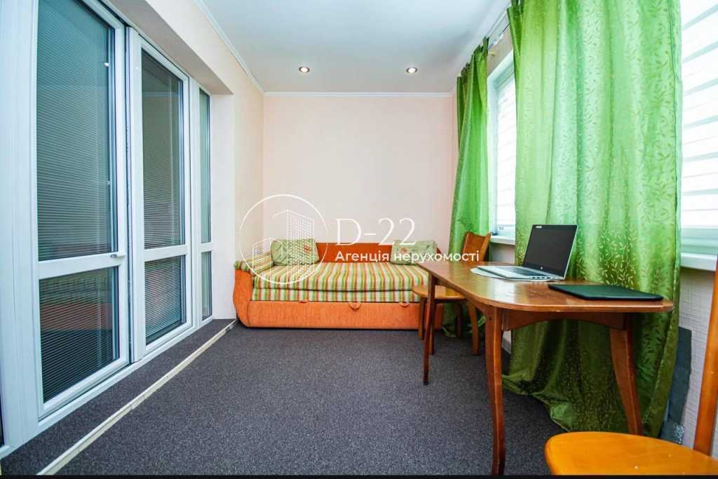 Продажа 3-комнатной квартиры 106 м², Науки просп., 86