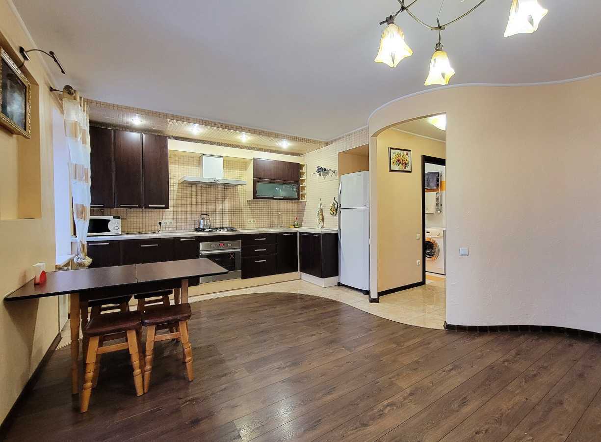 2-комнатная квартира посуточно 65 м², проулок Наскрізний, 14