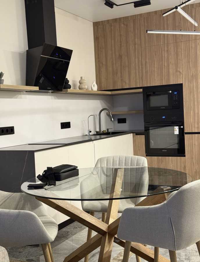 Аренда 1-комнатной квартиры 48 м², Днепровская наб.