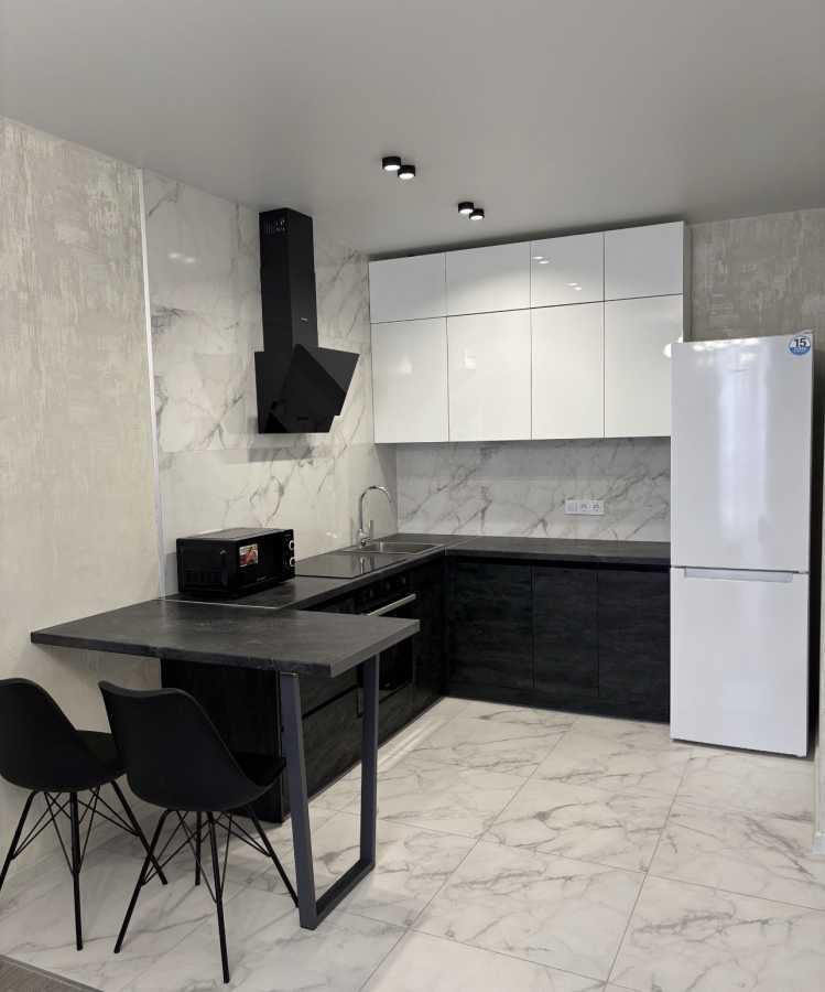 Аренда 1-комнатной квартиры 50 м², Днепровская наб.