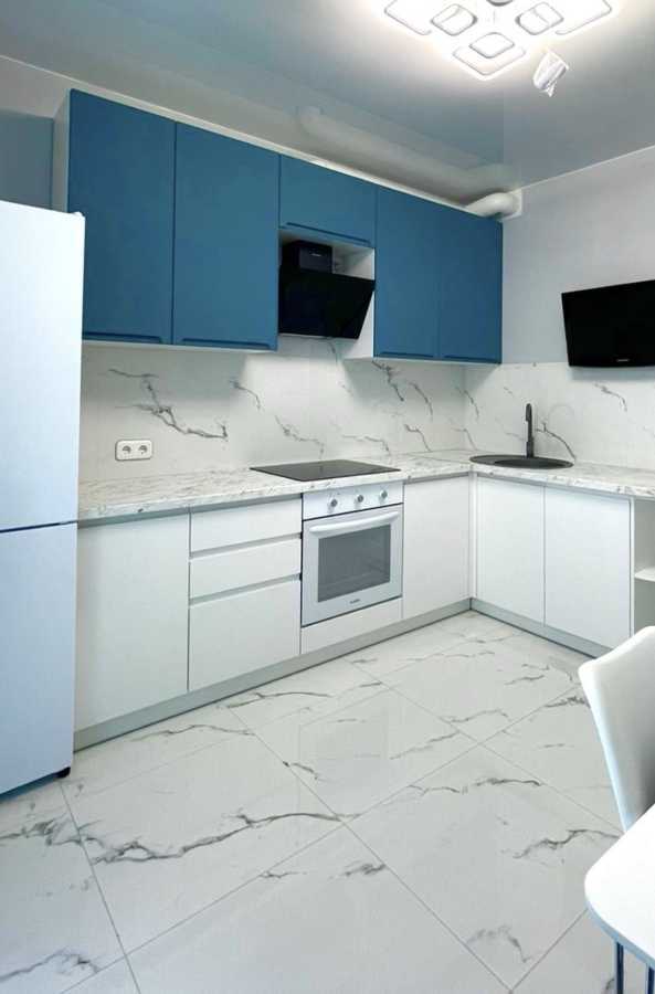 Аренда 1-комнатной квартиры 45 м², Ревуцкого ул.