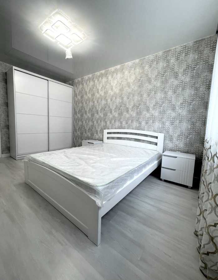 Аренда 1-комнатной квартиры 45 м², Ревуцкого ул.