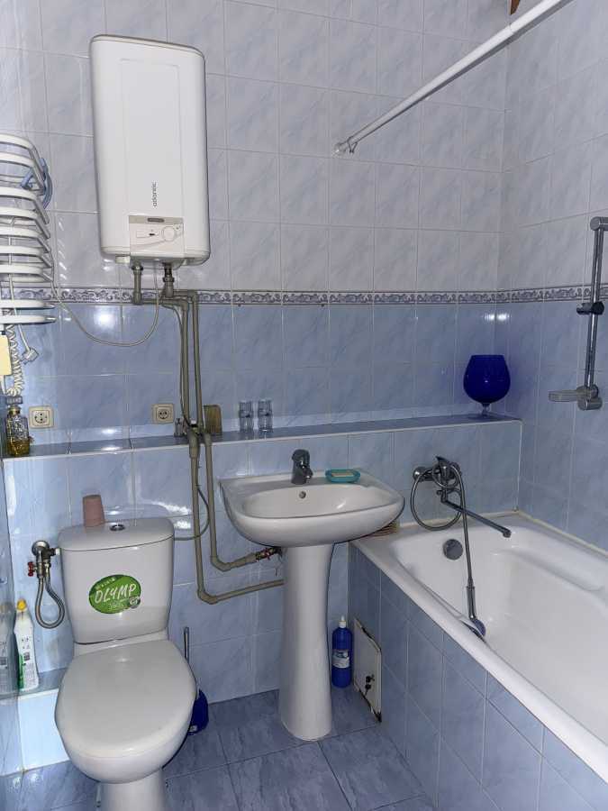 Продажа 2-комнатной квартиры 75 м², Евгения Коновальца ул., 36Б