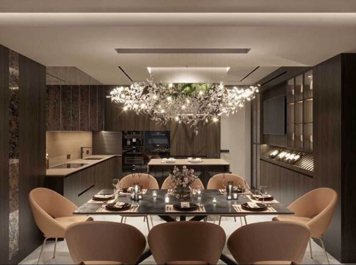 Продажа 5-комнатной квартиры 245 м², Героев Сталинграда просп., 22