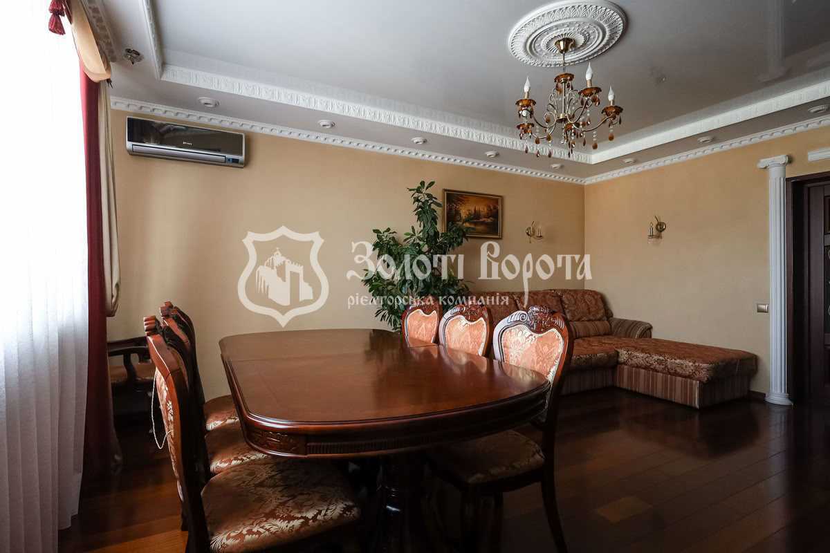 Продаж 4-кімнатної квартири 142 м², Срібнокільська вул., 1