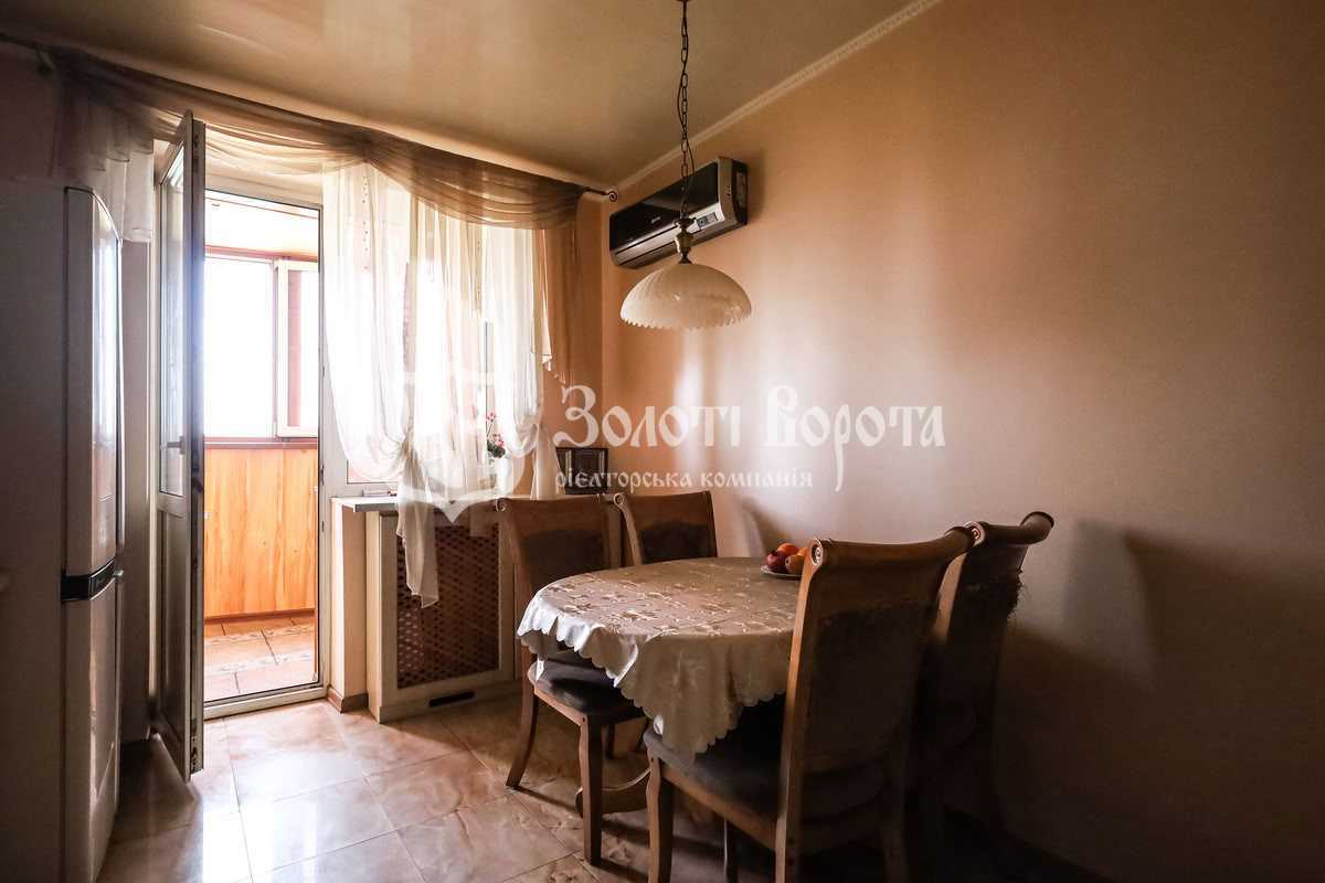 Продаж 4-кімнатної квартири 142 м², Срібнокільська вул., 1