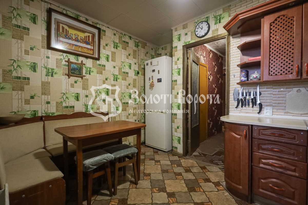 Продаж 4-кімнатної квартири 87.4 м², Степана Олійника вул., 8