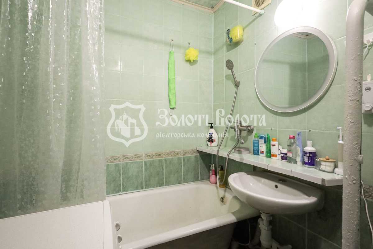 Продаж 4-кімнатної квартири 87.4 м², Степана Олійника вул., 8