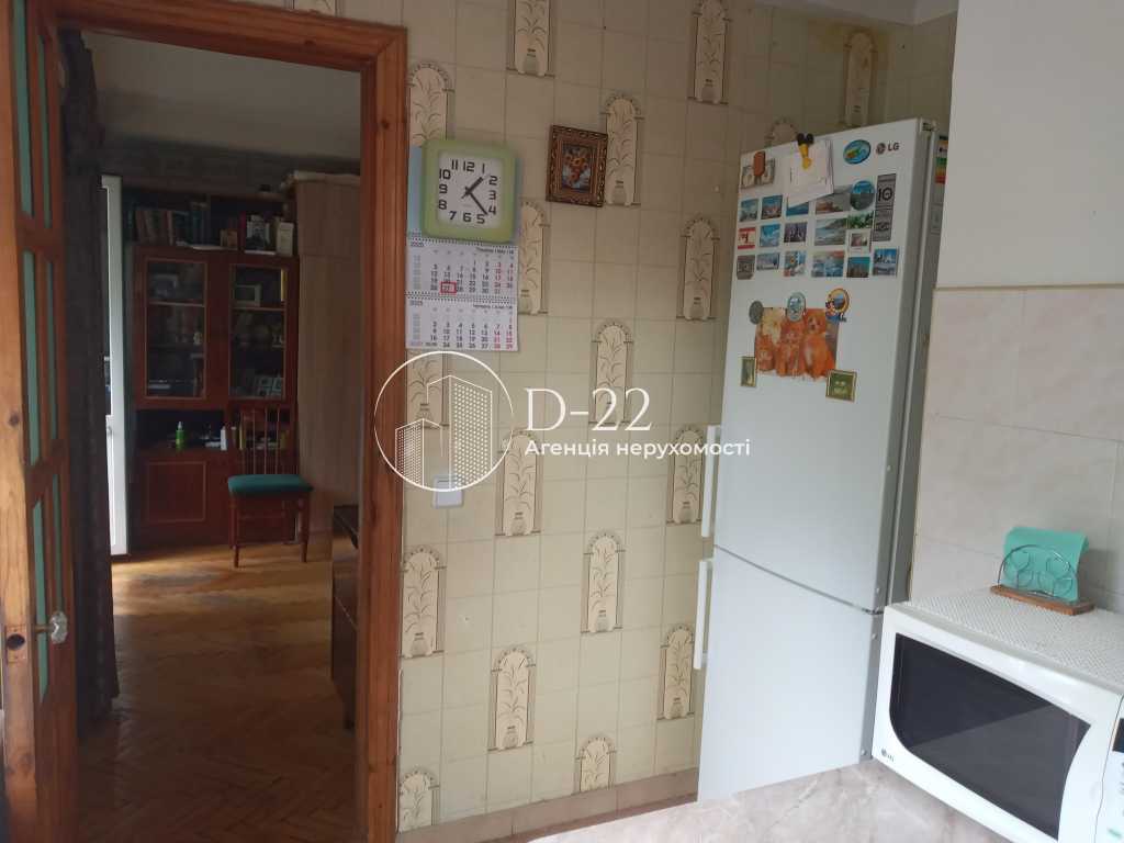 Продаж 3-кімнатної квартири 63 м², Новогоспітальна вул., 5