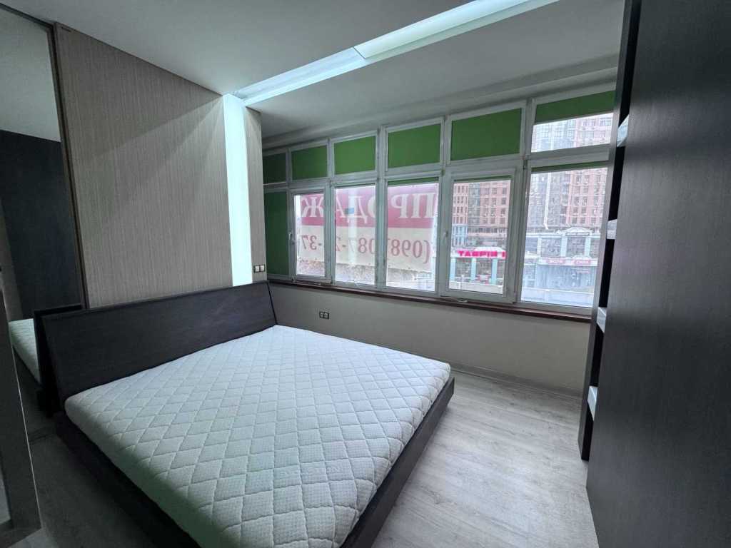 Продаж 1-кімнатної квартири 50.3 м², Генуезька, 5