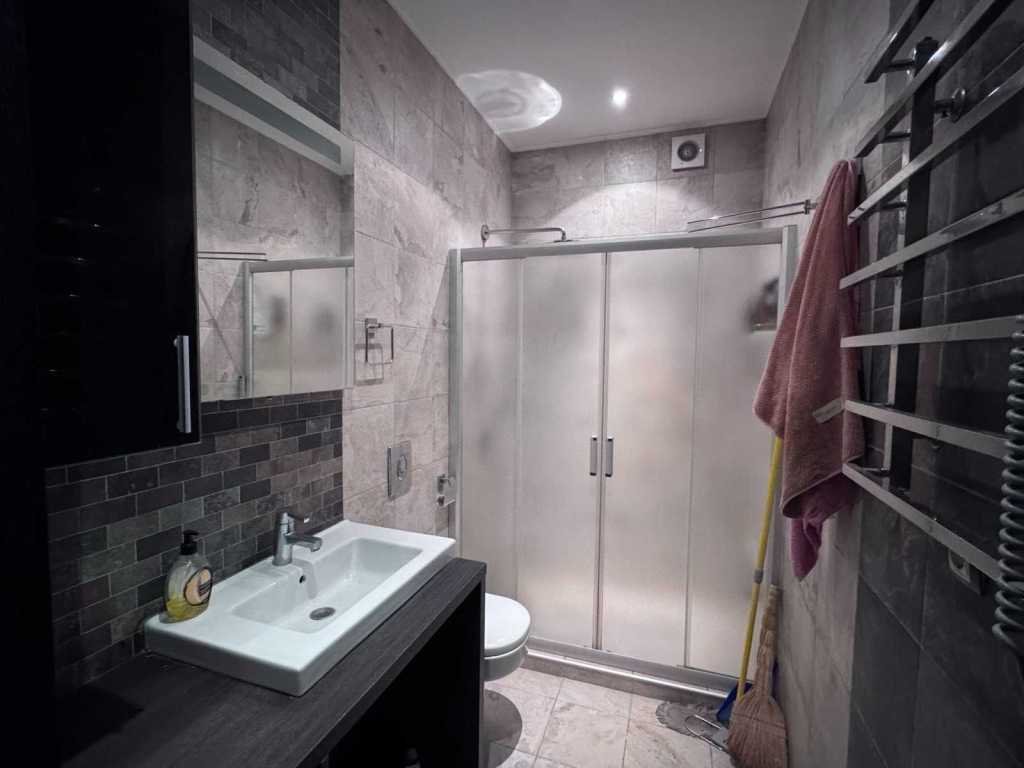 Продаж 1-кімнатної квартири 50.3 м², Генуезька, 5