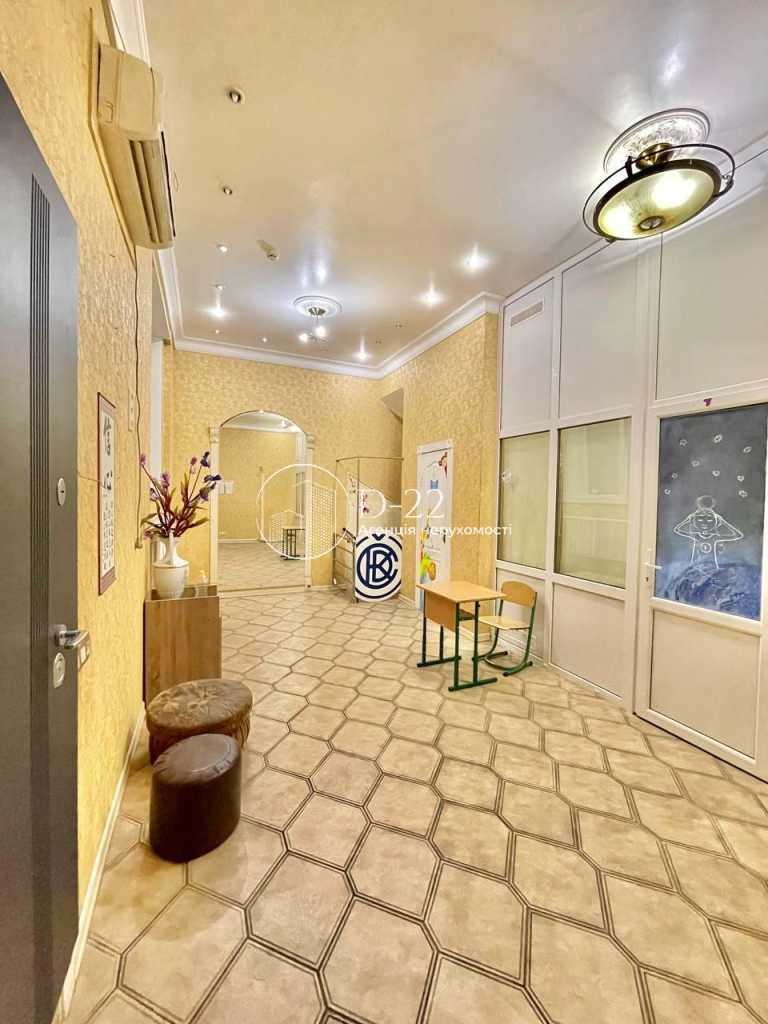 Продаж 4-кімнатної квартири 146 м², Миколи Кібальчича вул., Міхновського, 13