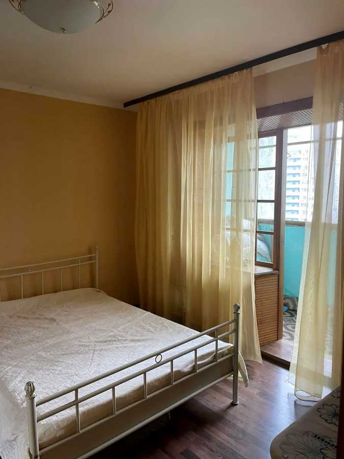 Аренда 1-комнатной квартиры 40 м², Михаила Котельникова ул., Драгоманова, 3