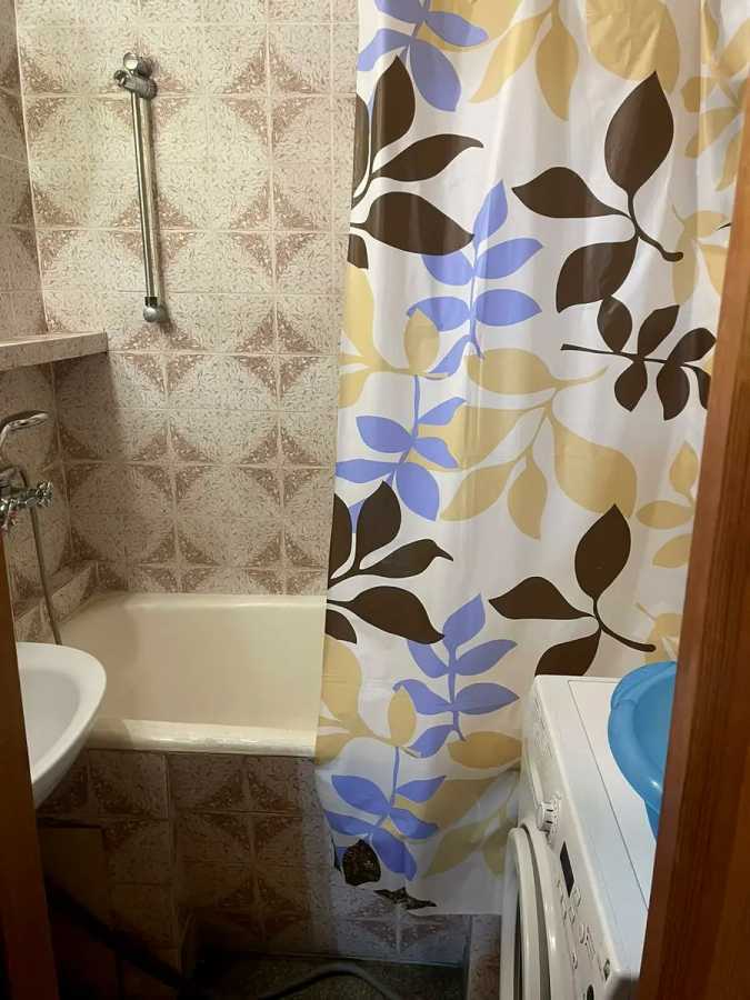 Аренда 1-комнатной квартиры 40 м², Михаила Котельникова ул., Драгоманова, 3