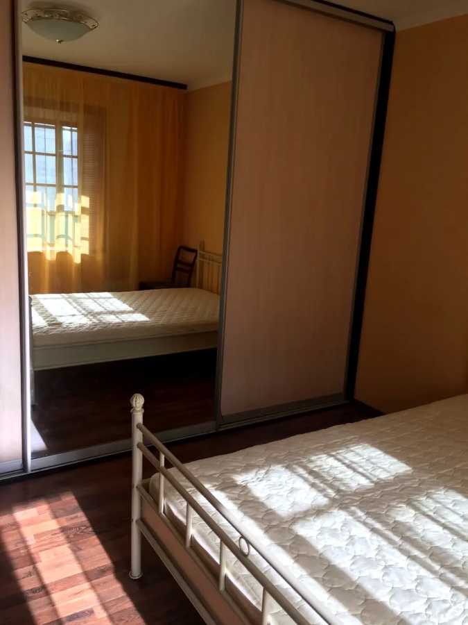 Аренда 1-комнатной квартиры 40 м², Михаила Котельникова ул., Драгоманова, 3