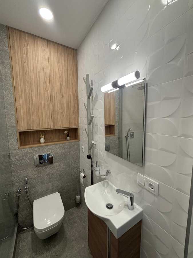 Продажа 3-комнатной квартиры 80 м², Звездный бул., 1