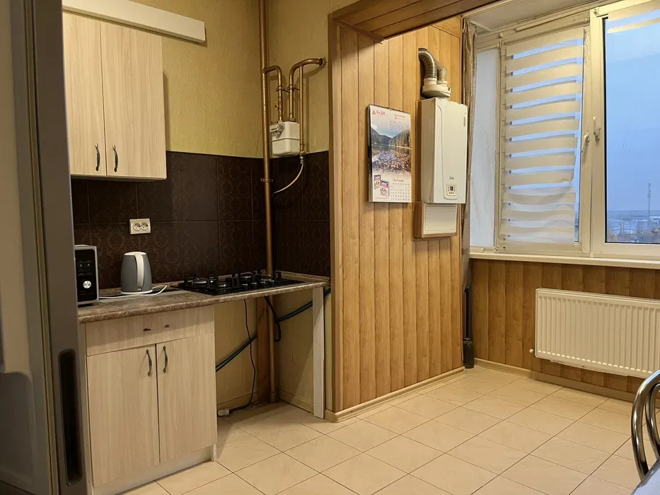 Аренда 1-комнатной квартиры 38 м², "Смарагдове Місто"