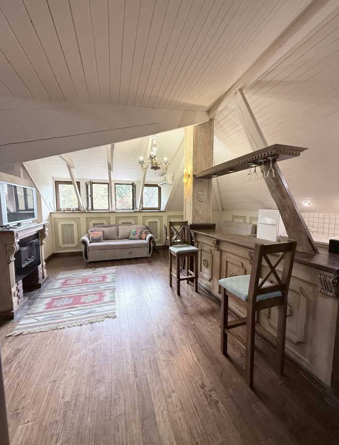 Аренда 1-комнатной квартиры 85 м², Пироговская ул., 15