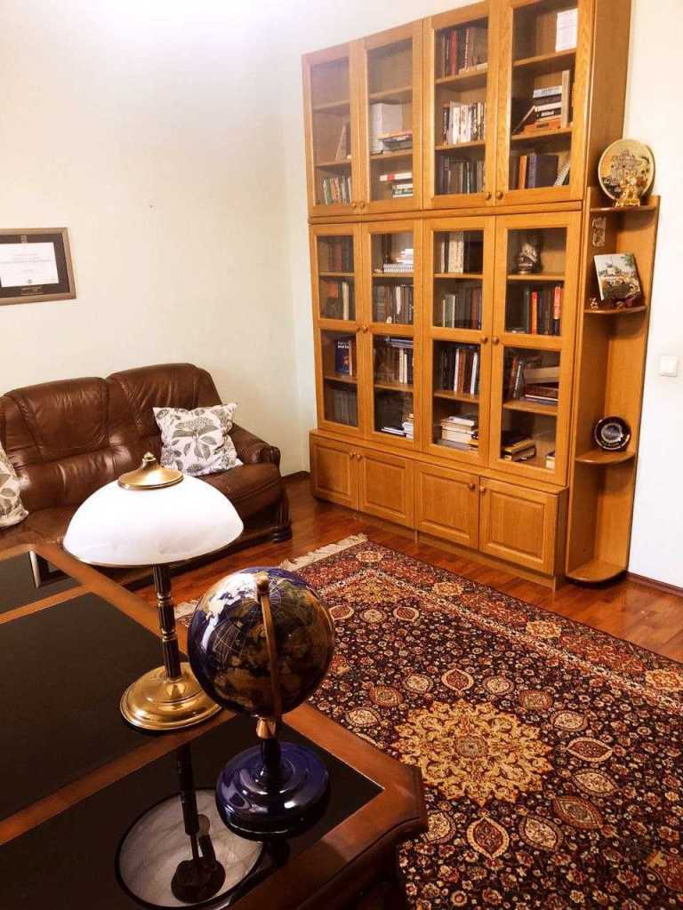 Продаж будинку 325 м², Богатирська вул., 30А