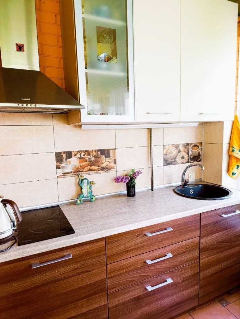 Продаж будинку 325 м², Богатирська вул., 30А