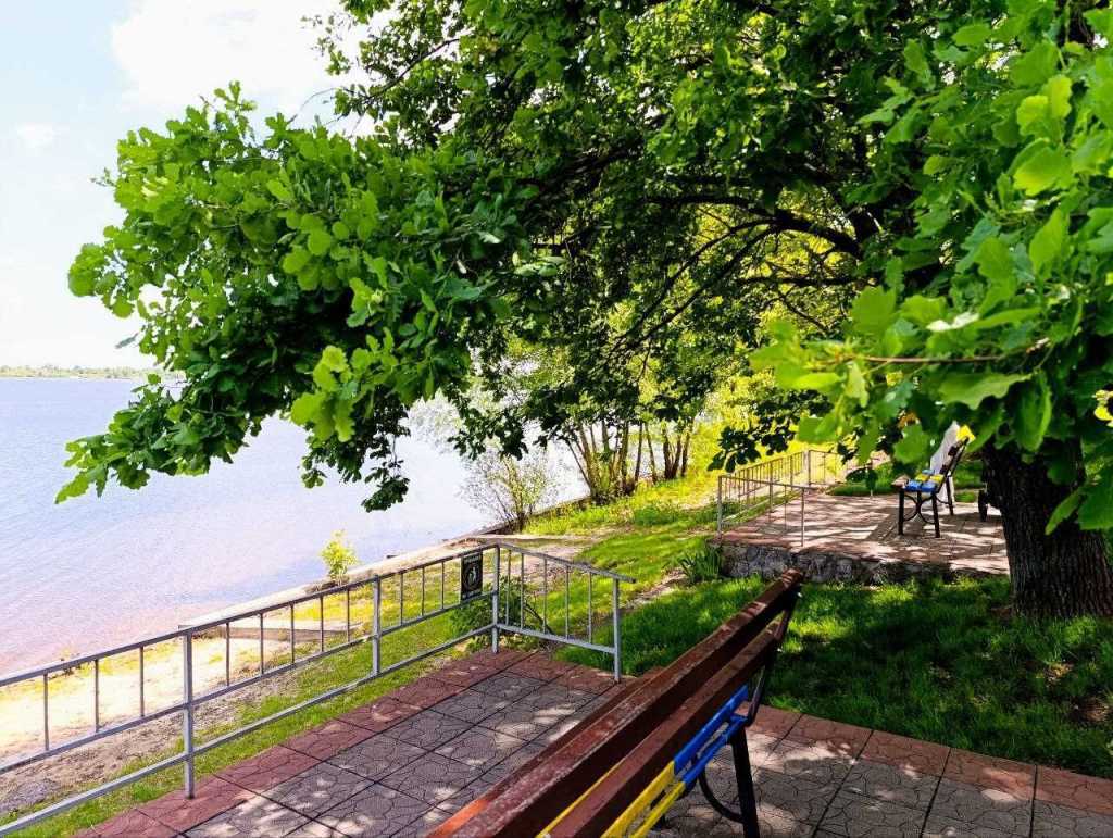 Продаж будинку 325 м², Богатирська вул., 30А