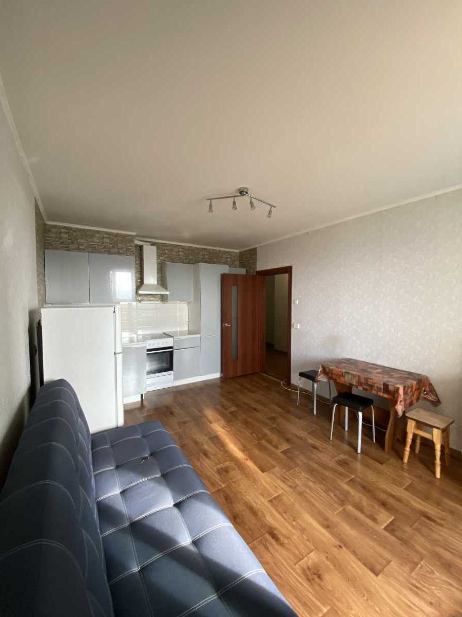 Продаж 1-кімнатної квартири 49 м², Кургузова вул., 1Б