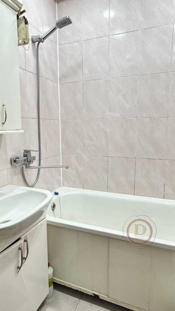 Продажа 3-комнатной квартиры 69 м², Юбилейный просп., 22