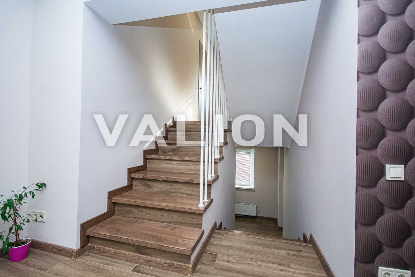 Продаж будинку 266 м², Боярська вул., 2