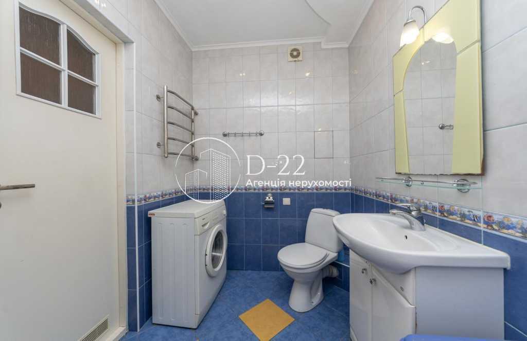 Продажа 3-комнатной квартиры 98 м², Александра Кошица ул., 7А