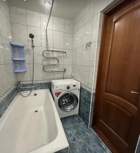 Продажа 3-комнатной квартиры 63 м², Гладкова ул.