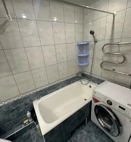 Продажа 3-комнатной квартиры 63 м², Гладкова ул.