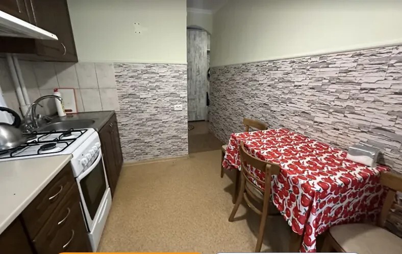 Продажа 3-комнатной квартиры 63 м², Гладкова ул.