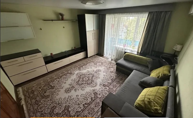 Продажа 3-комнатной квартиры 63 м², Гладкова ул.