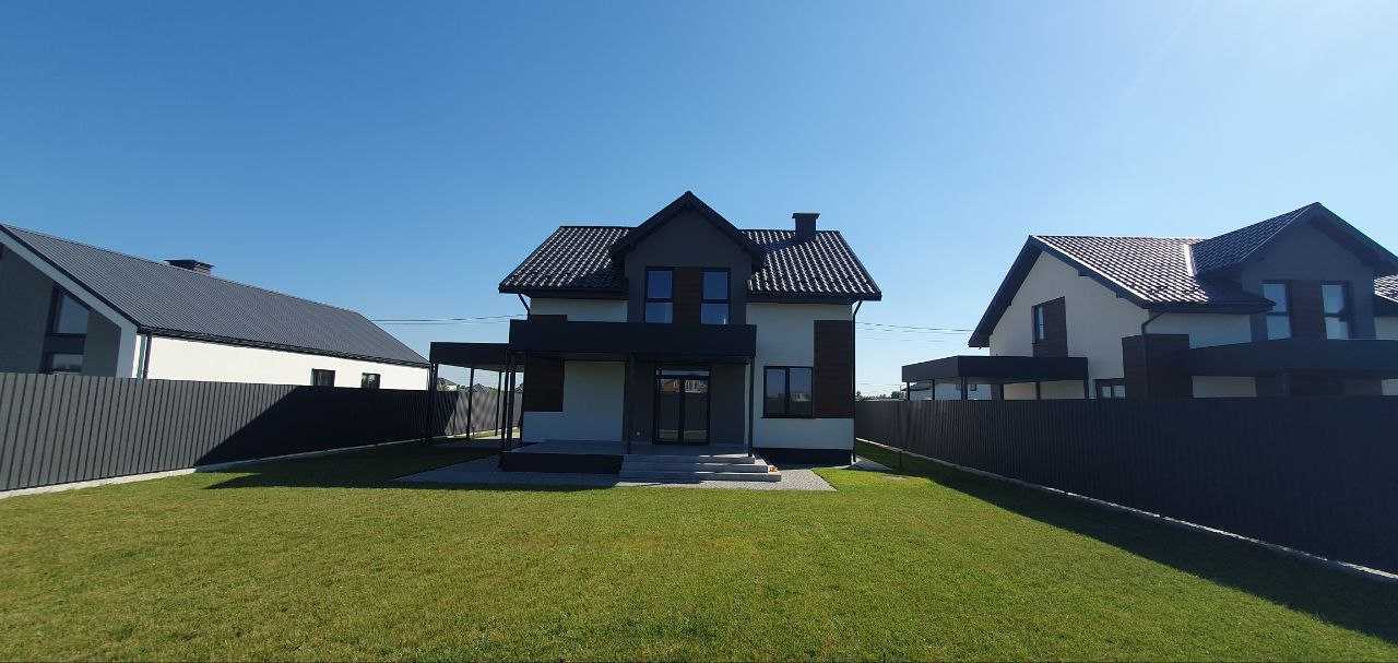 Продаж будинку 228 м², Сунична