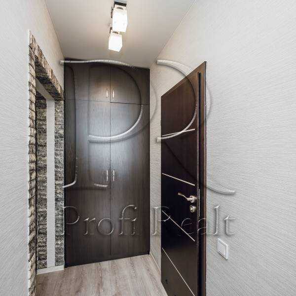 Продажа 1-комнатной квартиры 48 м², Михаила Максимовича ул., 3Д