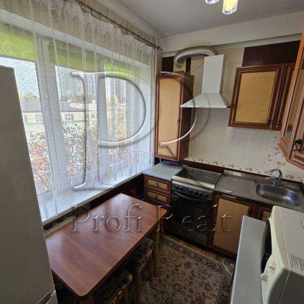 Продаж 1-кімнатної квартири 32 м², Преображенська вул., 16