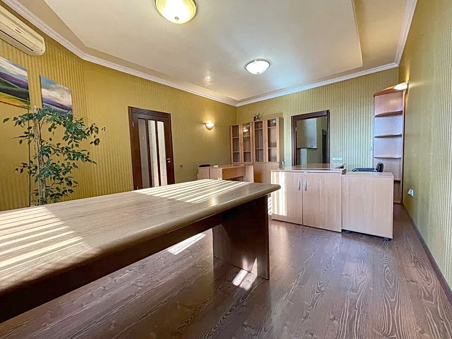 Аренда офиса 180 м², Шота Руставели ул., 44