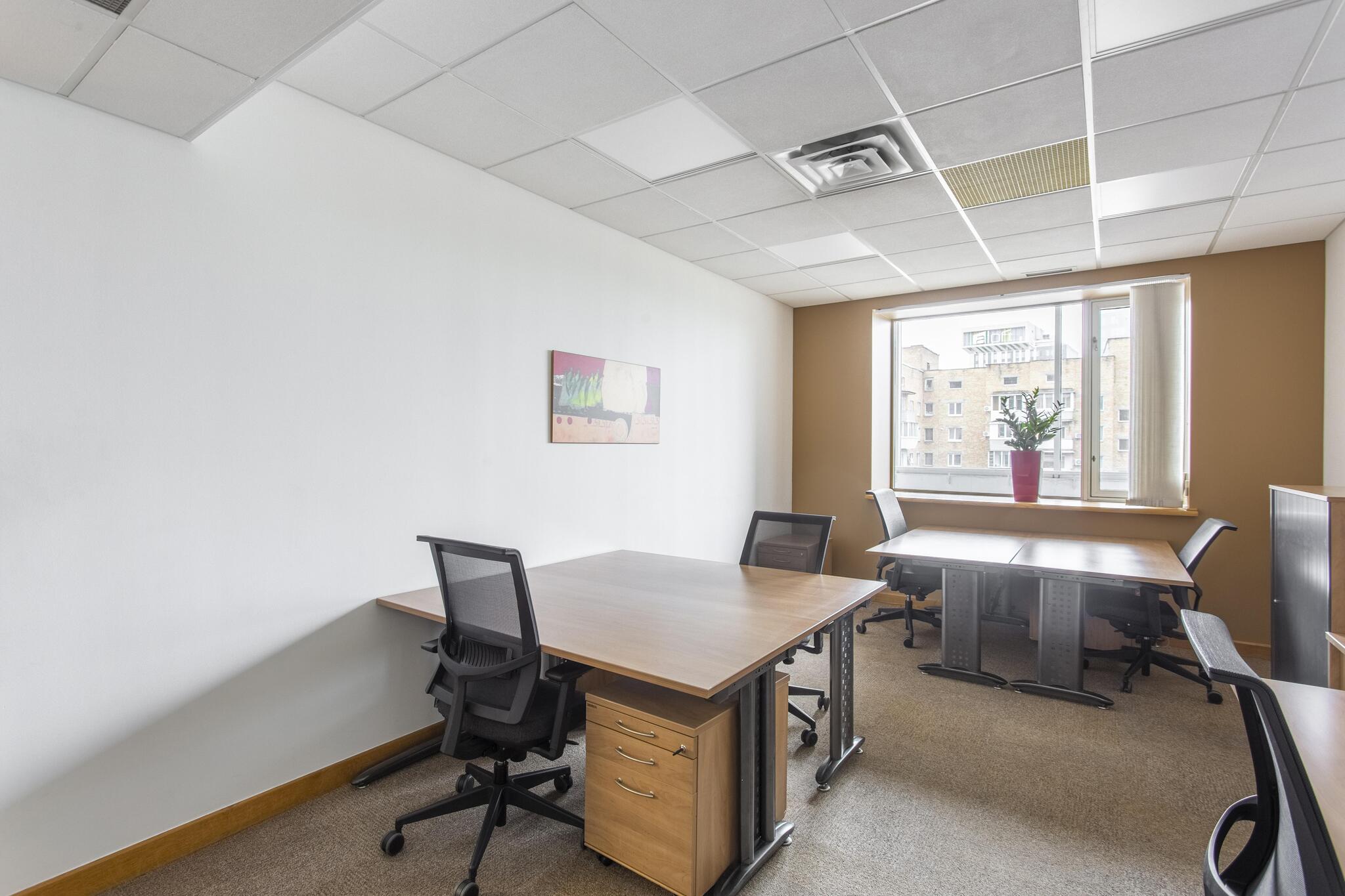 Аренда офиса 30 м², Шелковичная ул., 42/44