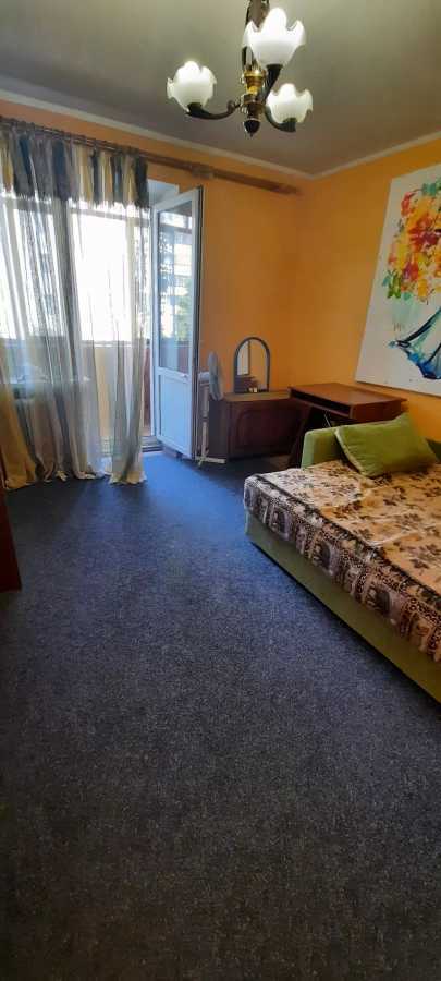 Оренда 1-кімнатної квартири 29 м², Петропавлівська вул., 13/8