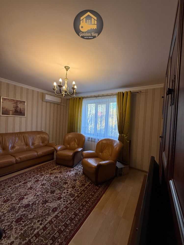 Продаж 2-кімнатної квартири 50.3 м², Головатого вул., 3