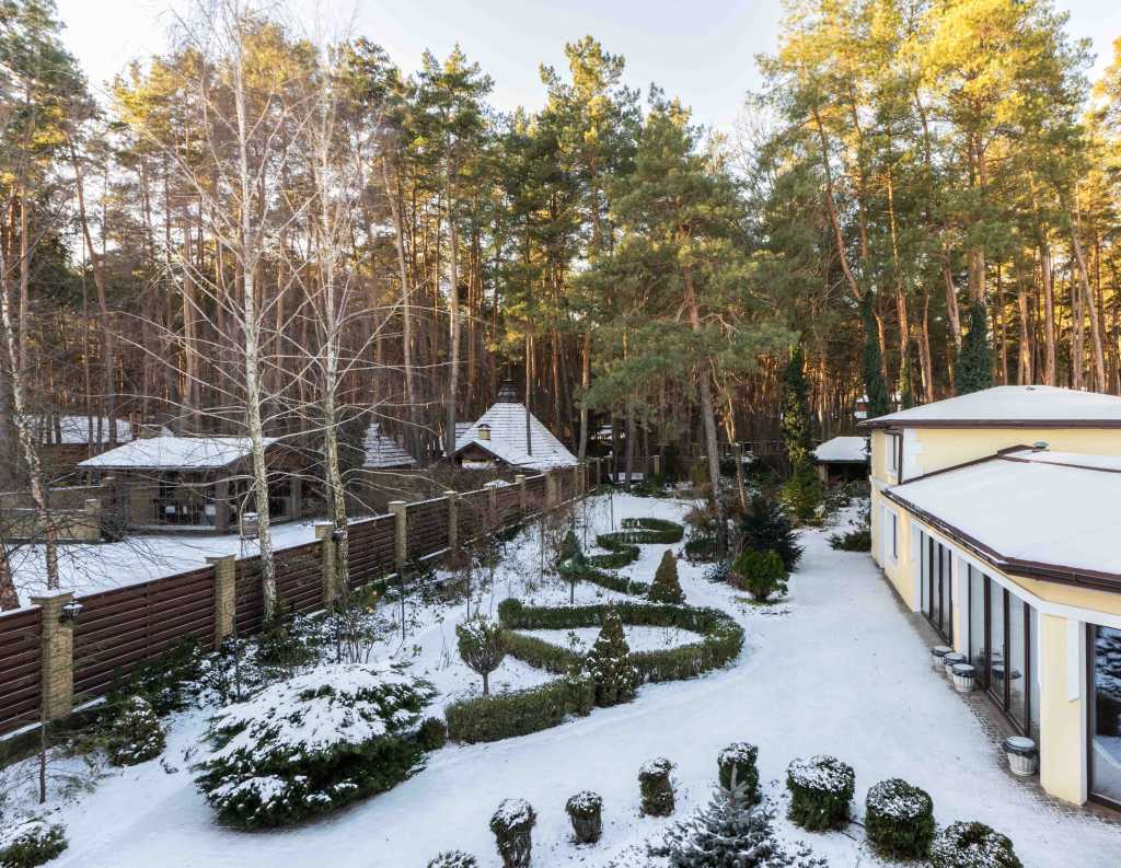 Продаж будинку 503 м², Осіння, 17