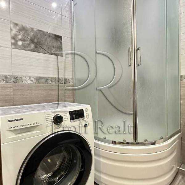 Продажа 1-комнатной квартиры 44 м², Чубинского ул., 4