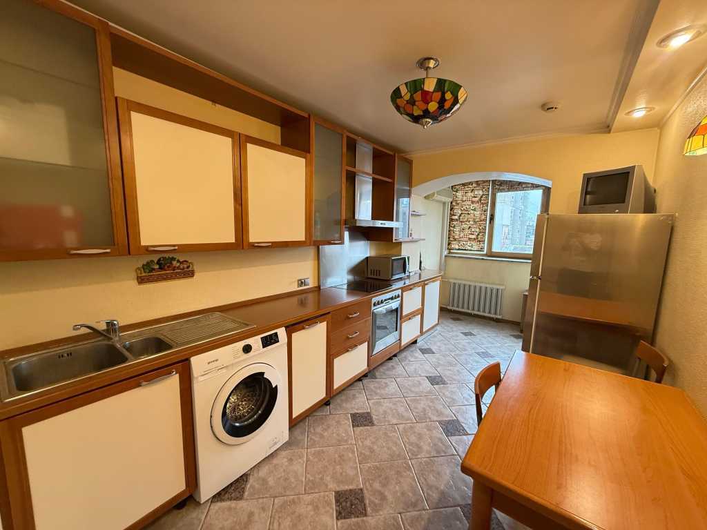 Оренда 1-кімнатної квартири 60 м², Володимира Антоновича вул., 91/14