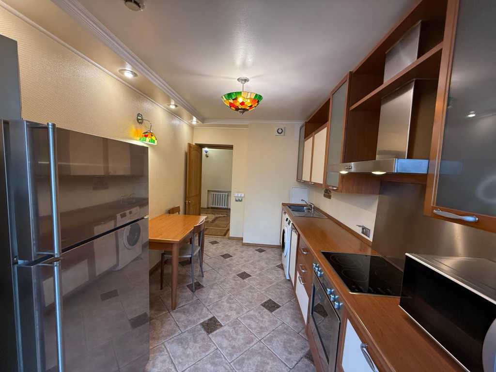 Оренда 1-кімнатної квартири 60 м², Володимира Антоновича вул., 91/14