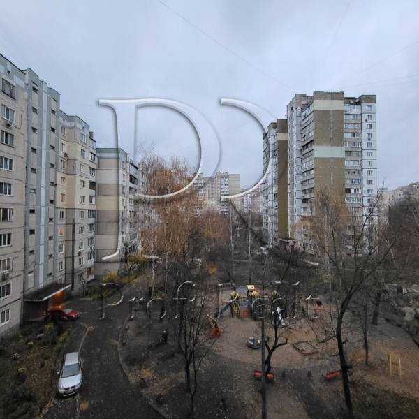 Продажа 3-комнатной квартиры 82 м², Чернобыльская ул., 18